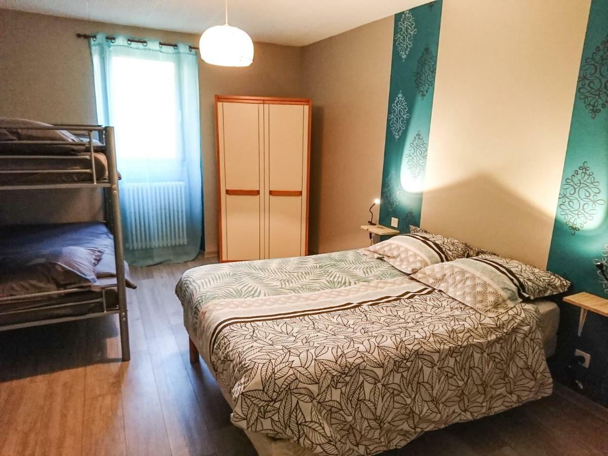 gite de 6 à 8 personnes la faviere Billecul Esterno foto